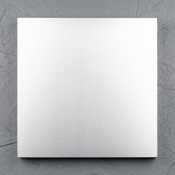 Square aluminium raw art panel for acrylic paints, oil paints, structure medium, spray paints, gouache, resin.